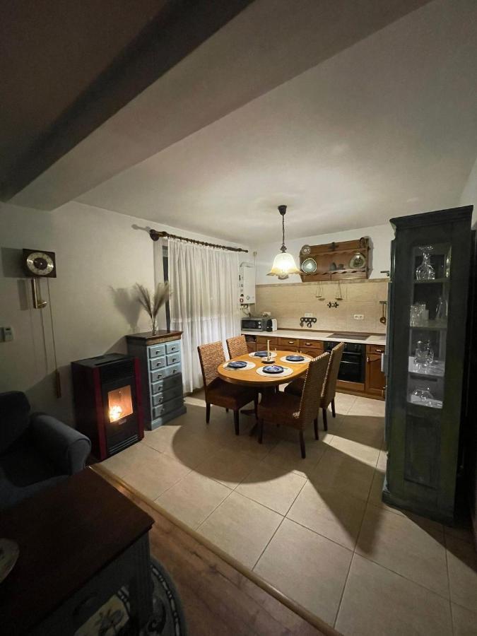 Апартаменти Apartament Yannis Алба-Юлія Екстер'єр фото