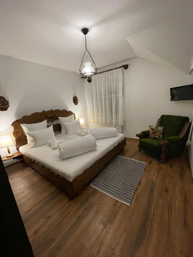 Апартаменти Apartament Yannis Алба-Юлія Екстер'єр фото