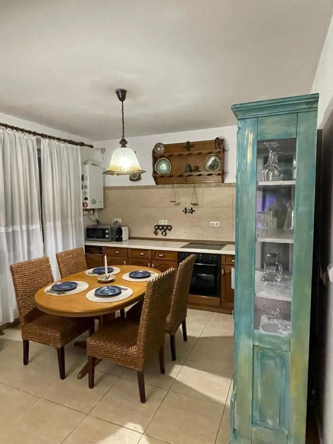Апартаменти Apartament Yannis Алба-Юлія Екстер'єр фото