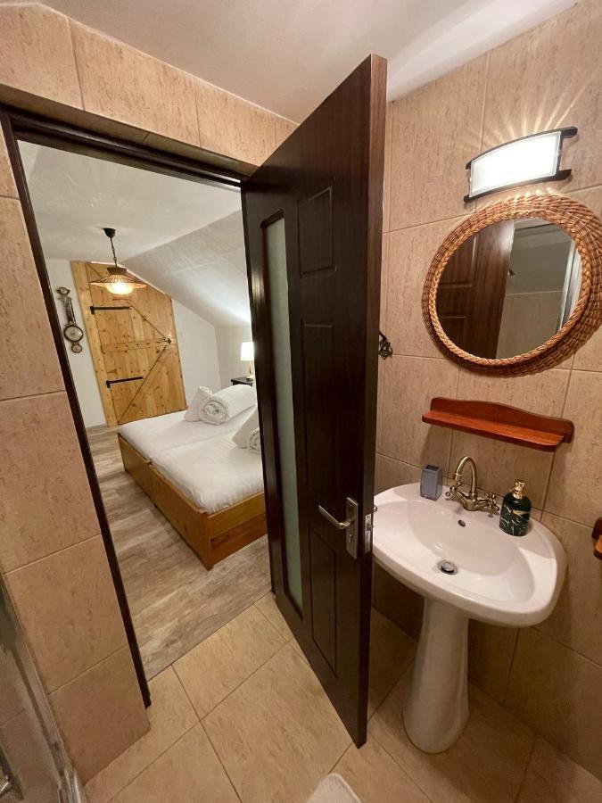 Апартаменти Apartament Yannis Алба-Юлія Екстер'єр фото