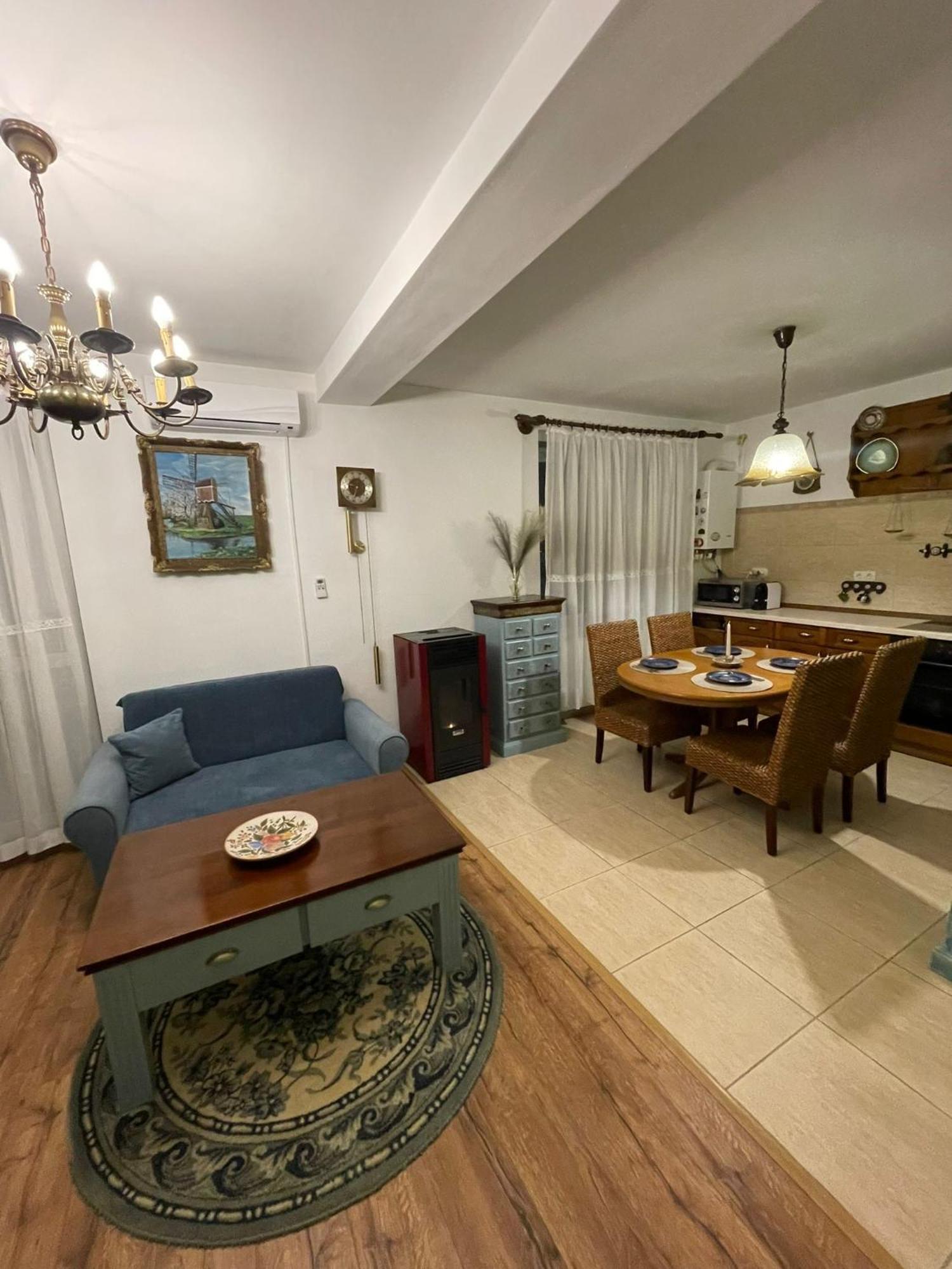 Апартаменти Apartament Yannis Алба-Юлія Екстер'єр фото